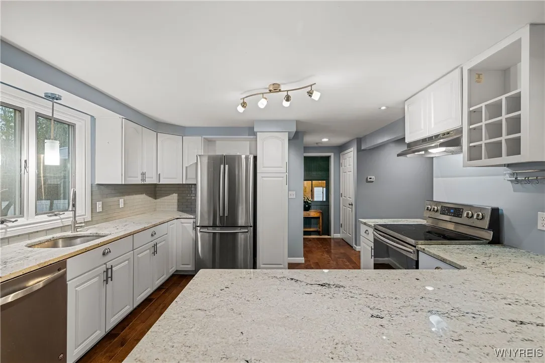 142 Albert Drive, Lancaster, New York 14086, Lancaster, New York 14086, 4 Bedrooms Bedrooms, 9 Rooms Rooms,1 BathroomBathrooms,Residential,For Sale,142 Albert Drive, Lancaster, New York 14086,0,B1649384