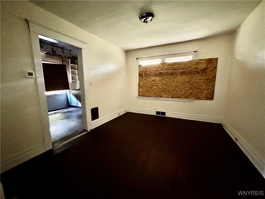 5 Fennimore Avenue, Buffalo, New York 14215, Buffalo, New York 14215, 3 Bedrooms Bedrooms, 5 Rooms Rooms,1 BathroomBathrooms,Residential,For Sale,5 Fennimore Avenue, Buffalo, New York 14215,0,B1649538