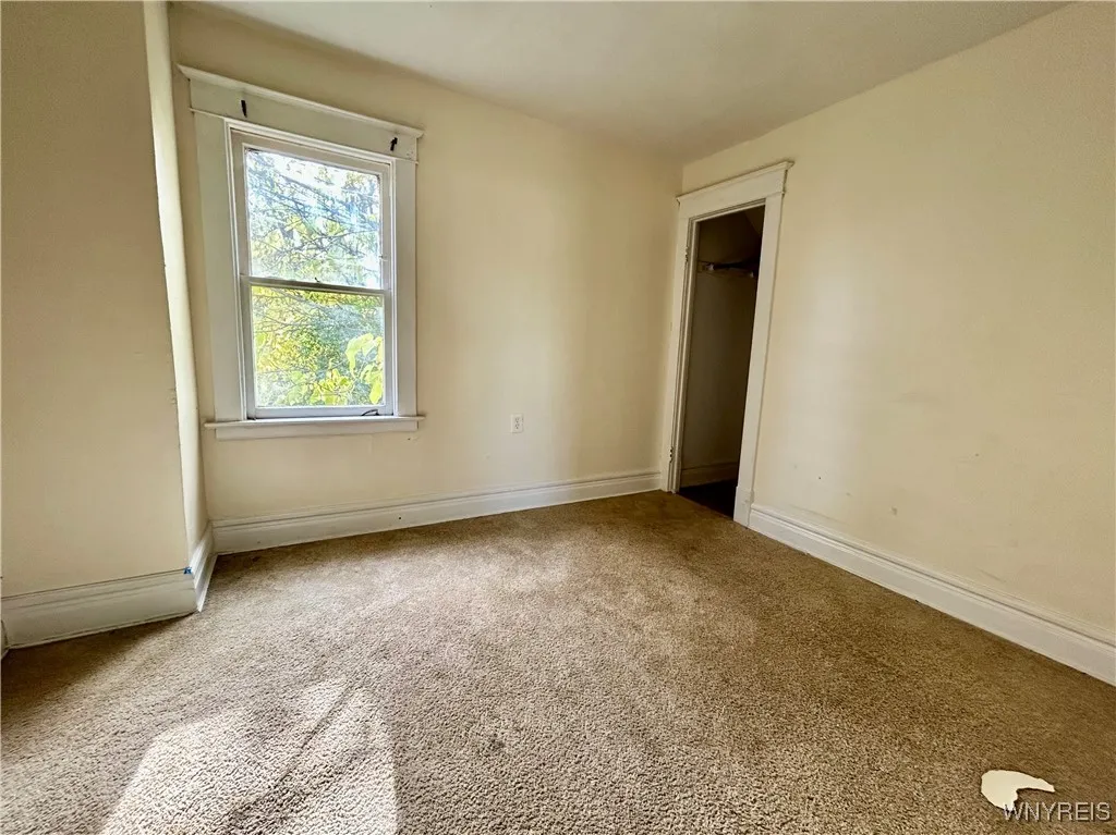 5 Fennimore Avenue, Buffalo, New York 14215, Buffalo, New York 14215, 3 Bedrooms Bedrooms, 5 Rooms Rooms,1 BathroomBathrooms,Residential,For Sale,5 Fennimore Avenue, Buffalo, New York 14215,0,B1649538