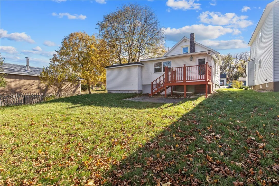 Syracuse, New York 13224, 2 Bedrooms Bedrooms, 9 Rooms Rooms,1 BathroomBathrooms,Residential,For Sale,0,S1649255