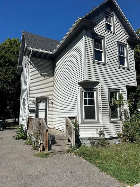933 Jefferson Avenue, Rochester, New York 14611, Rochester, New York 14611, 3 Bedrooms Bedrooms, 6 Rooms Rooms,1 BathroomBathrooms,Residential,For Sale,933 Jefferson Avenue, Rochester, New York 14611,0,R1649457