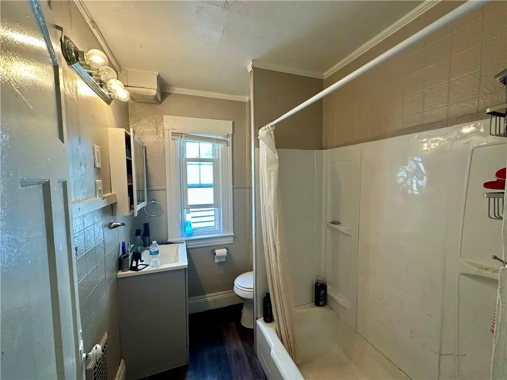 46 Elgin Street, Rochester, New York 14611, Rochester, New York 14611, 3 Bedrooms Bedrooms, 5 Rooms Rooms,1 BathroomBathrooms,Residential,For Sale,46 Elgin Street, Rochester, New York 14611,0,R1649456