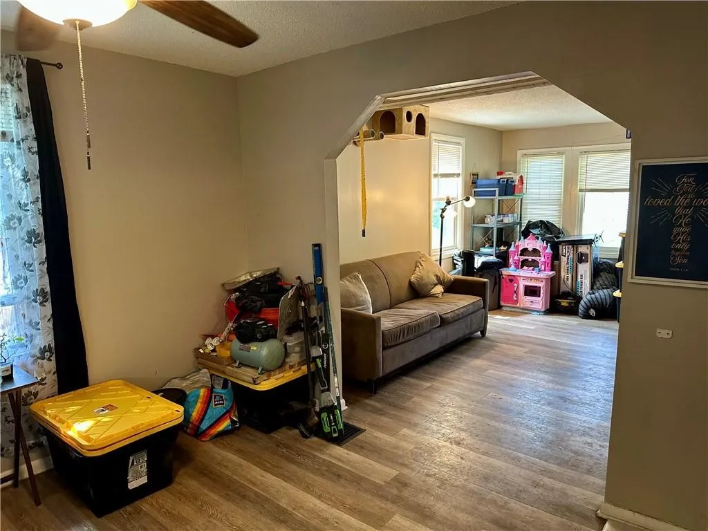 46 Elgin Street, Rochester, New York 14611, Rochester, New York 14611, 3 Bedrooms Bedrooms, 5 Rooms Rooms,1 BathroomBathrooms,Residential,For Sale,46 Elgin Street, Rochester, New York 14611,0,R1649456