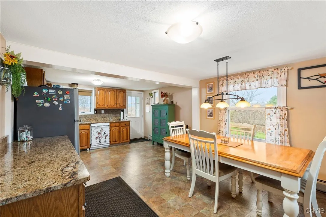 4987 Ver Plank Road, Clay, New York 13041, Clay, New York 13041, 3 Bedrooms Bedrooms, 6 Rooms Rooms,1 BathroomBathrooms,Residential,For Sale,4987 Ver Plank Road, Clay, New York 13041,0,S1649354