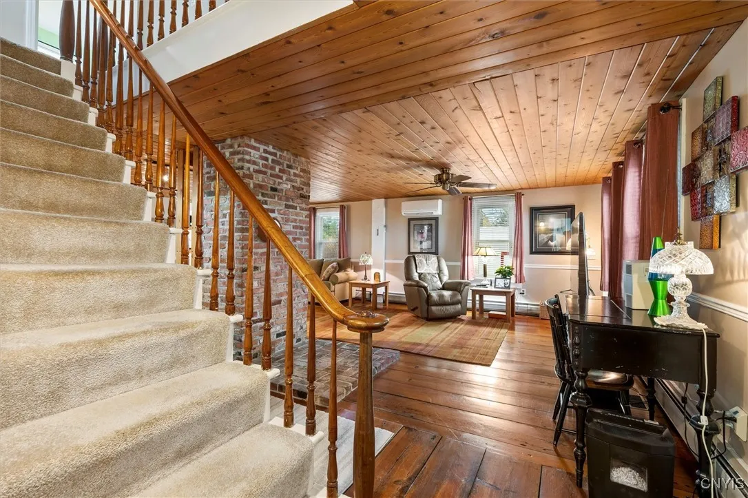 4987 Ver Plank Road, Clay, New York 13041, Clay, New York 13041, 3 Bedrooms Bedrooms, 6 Rooms Rooms,1 BathroomBathrooms,Residential,For Sale,4987 Ver Plank Road, Clay, New York 13041,0,S1649354