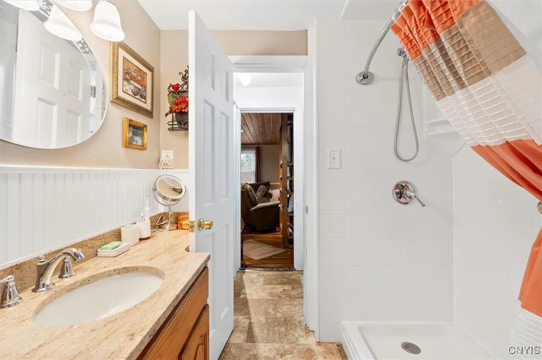 4987 Ver Plank Road, Clay, New York 13041, Clay, New York 13041, 3 Bedrooms Bedrooms, 6 Rooms Rooms,1 BathroomBathrooms,Residential,For Sale,4987 Ver Plank Road, Clay, New York 13041,0,S1649354