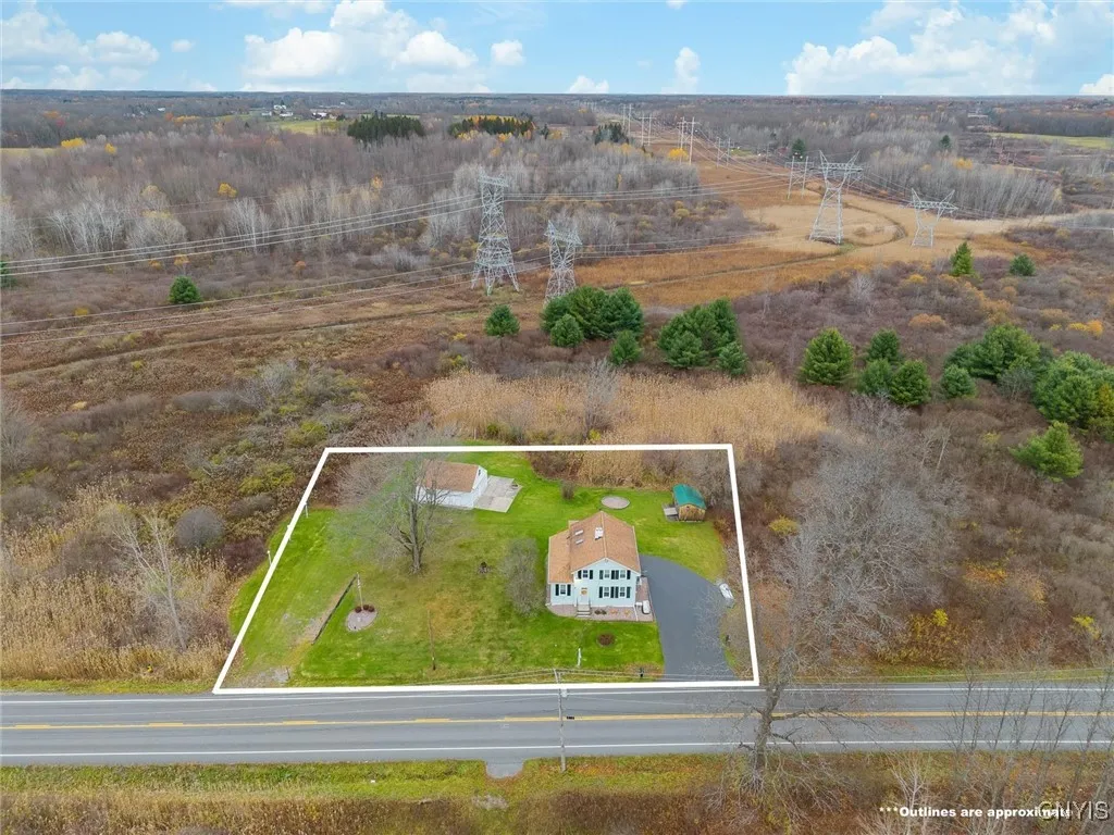 4987 Ver Plank Road, Clay, New York 13041, Clay, New York 13041, 3 Bedrooms Bedrooms, 6 Rooms Rooms,1 BathroomBathrooms,Residential,For Sale,4987 Ver Plank Road, Clay, New York 13041,0,S1649354