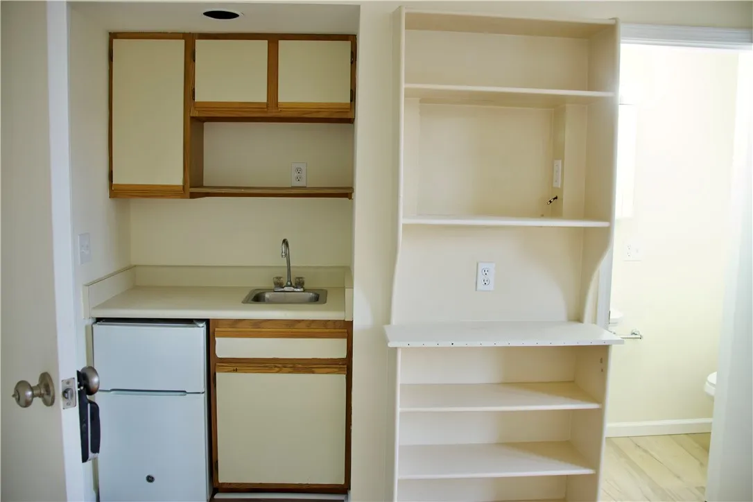 1685 Monroe Ave, Brighton, New York 14618, Brighton, New York 14618, 1 Bedroom Bedrooms, 1 Room Rooms,1 BathroomBathrooms,Residential Lease,For Rent,1685 Monroe Ave, Brighton, New York 14618,0,R1649240