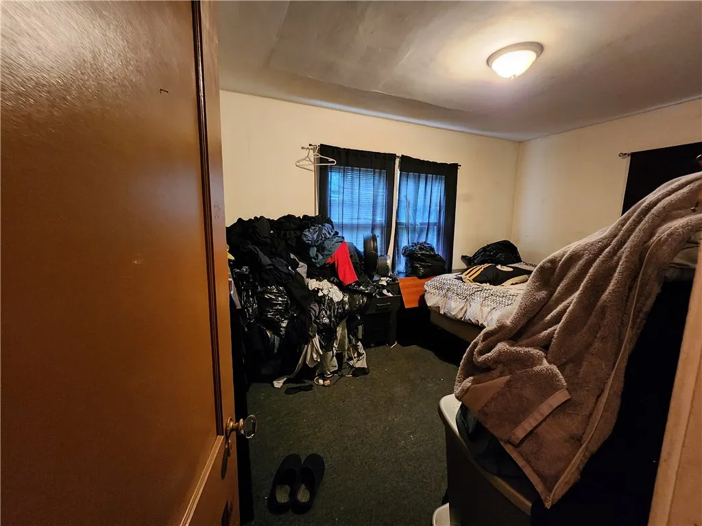 25 Nye Park, Rochester, New York 14621, Rochester, New York 14621, 6 Bedrooms Bedrooms, ,2 BathroomsBathrooms,Residential,For Sale,25 Nye Park, Rochester, New York 14621,0,R1649467