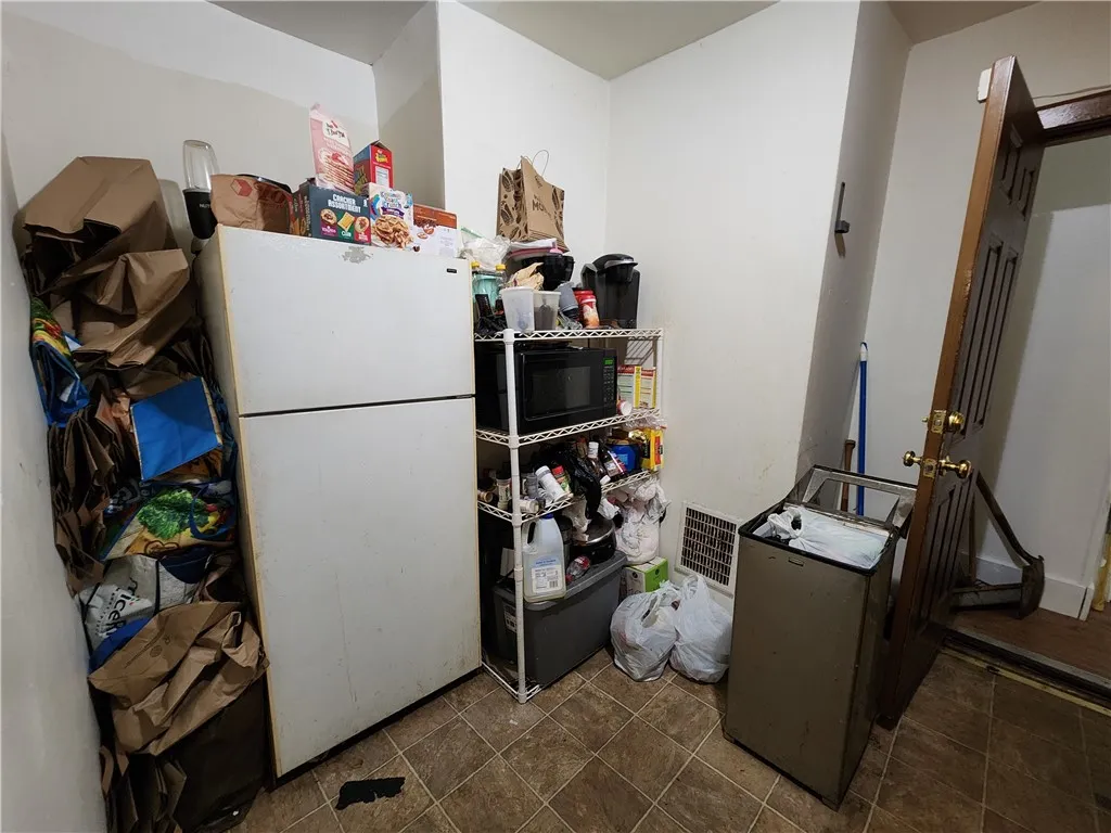 Kitchen unit downstairs unit