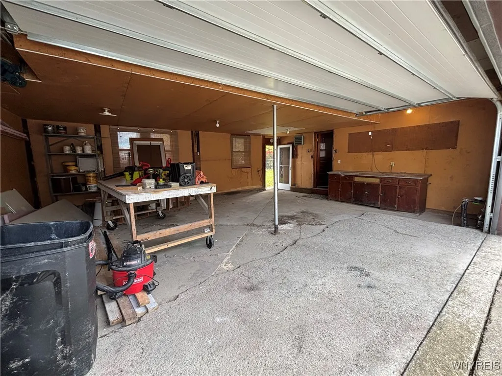 15 4th Street, Evans, New York 14006, Evans, New York 14006, 2 Bedrooms Bedrooms, 4 Rooms Rooms,1 BathroomBathrooms,Residential,For Sale,15 4th Street, Evans, New York 14006,0,B1649124