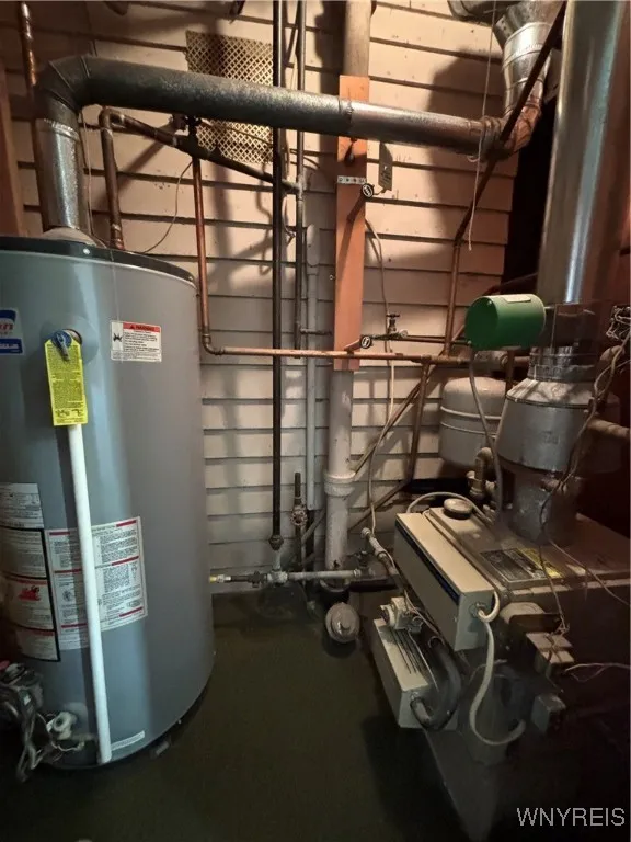 15 4th Street, Evans, New York 14006, Evans, New York 14006, 2 Bedrooms Bedrooms, 4 Rooms Rooms,1 BathroomBathrooms,Residential,For Sale,15 4th Street, Evans, New York 14006,0,B1649124