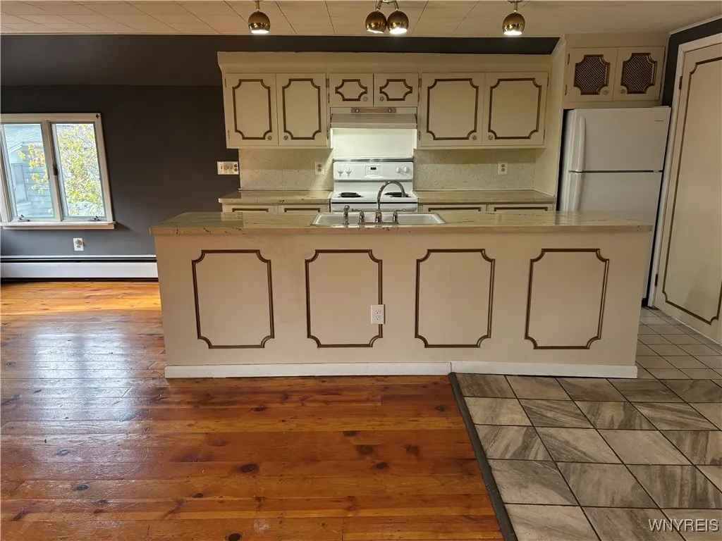 15 4th Street, Evans, New York 14006, Evans, New York 14006, 2 Bedrooms Bedrooms, 4 Rooms Rooms,1 BathroomBathrooms,Residential,For Sale,15 4th Street, Evans, New York 14006,0,B1649124