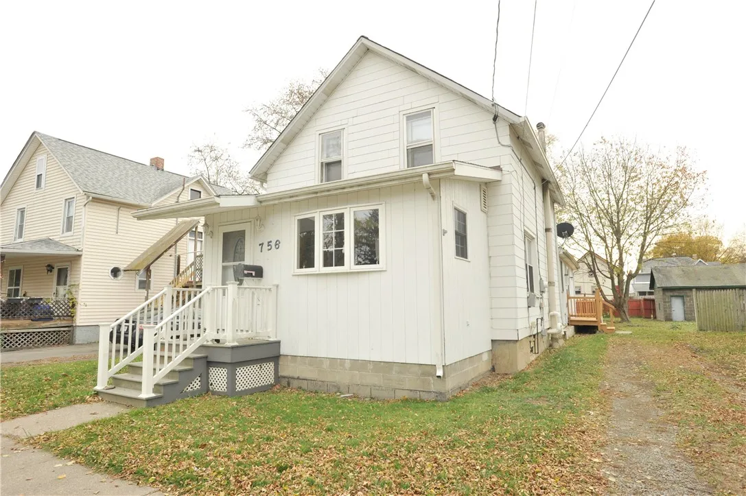 756 Carpenter Street, Elmira City, New York 14901, Elmira City, New York 14901, 4 Bedrooms Bedrooms, 7 Rooms Rooms,2 BathroomsBathrooms,Residential,For Sale,756 Carpenter Street, Elmira City, New York 14901,0,R1649281