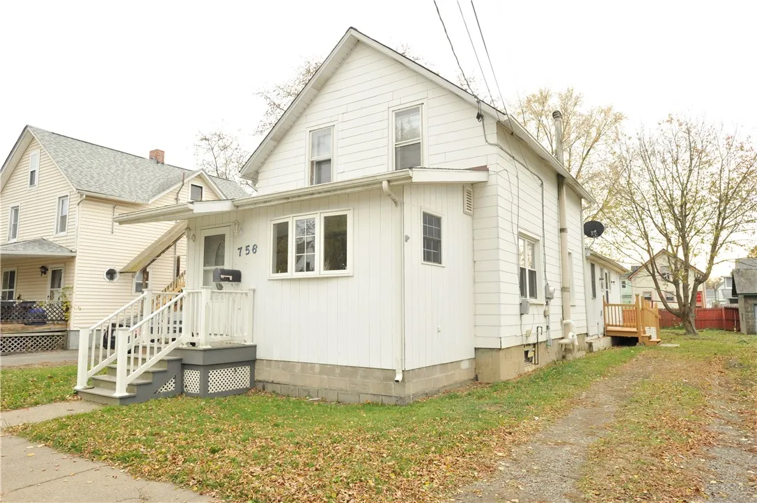 756 Carpenter Street, Elmira City, New York 14901, Elmira City, New York 14901, 4 Bedrooms Bedrooms, 7 Rooms Rooms,2 BathroomsBathrooms,Residential,For Sale,756 Carpenter Street, Elmira City, New York 14901,0,R1649281