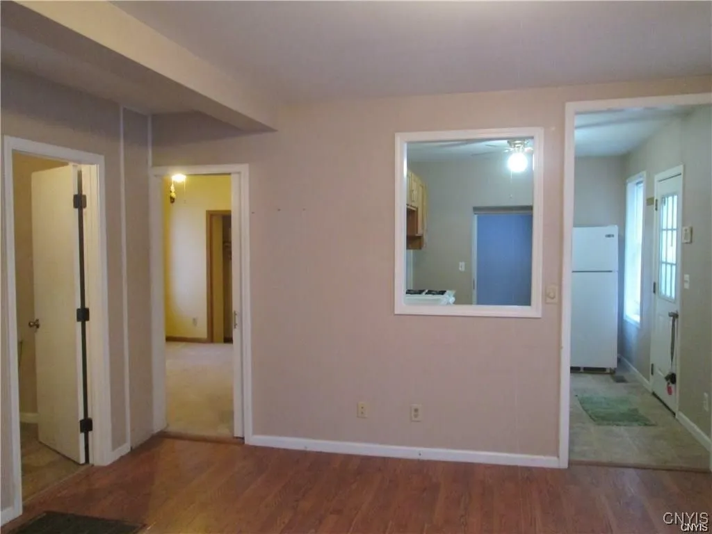 418 Cross Street, Watertown City, New York 13601, Watertown City, New York 13601, 2 Bedrooms Bedrooms, 4 Rooms Rooms,1 BathroomBathrooms,Residential Lease,For Rent,418 Cross Street, Watertown City, New York 13601,0,S1649544