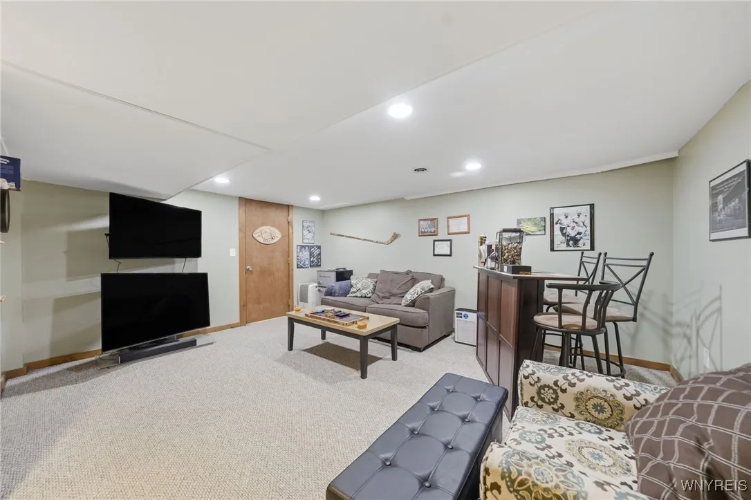 83 Melody Lane, Tonawanda, New York 14150, Tonawanda, New York 14150, 3 Bedrooms Bedrooms, 6 Rooms Rooms,2 BathroomsBathrooms,Residential,For Sale,83 Melody Lane, Tonawanda, New York 14150,0,B1649429