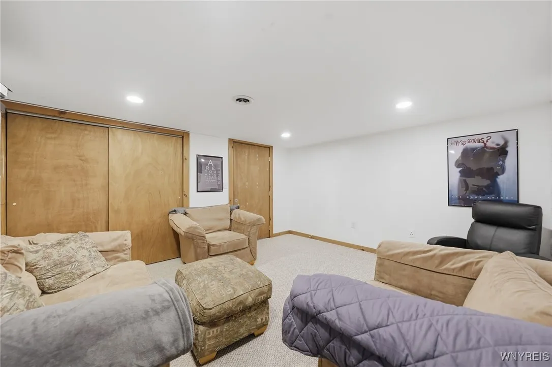 83 Melody Lane, Tonawanda, New York 14150, Tonawanda, New York 14150, 3 Bedrooms Bedrooms, 6 Rooms Rooms,2 BathroomsBathrooms,Residential,For Sale,83 Melody Lane, Tonawanda, New York 14150,0,B1649429