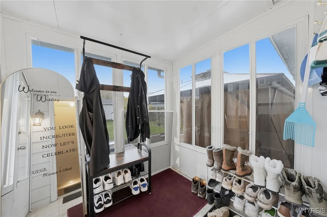 83 Melody Lane, Tonawanda, New York 14150, Tonawanda, New York 14150, 3 Bedrooms Bedrooms, 6 Rooms Rooms,2 BathroomsBathrooms,Residential,For Sale,83 Melody Lane, Tonawanda, New York 14150,0,B1649429