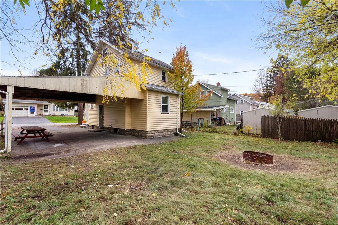 98 Bayton Drive, Irondequoit, New York 14622, Irondequoit, New York 14622, 2 Bedrooms Bedrooms, 6 Rooms Rooms,1 BathroomBathrooms,Residential,For Sale,98 Bayton Drive, Irondequoit, New York 14622,0,R1649203