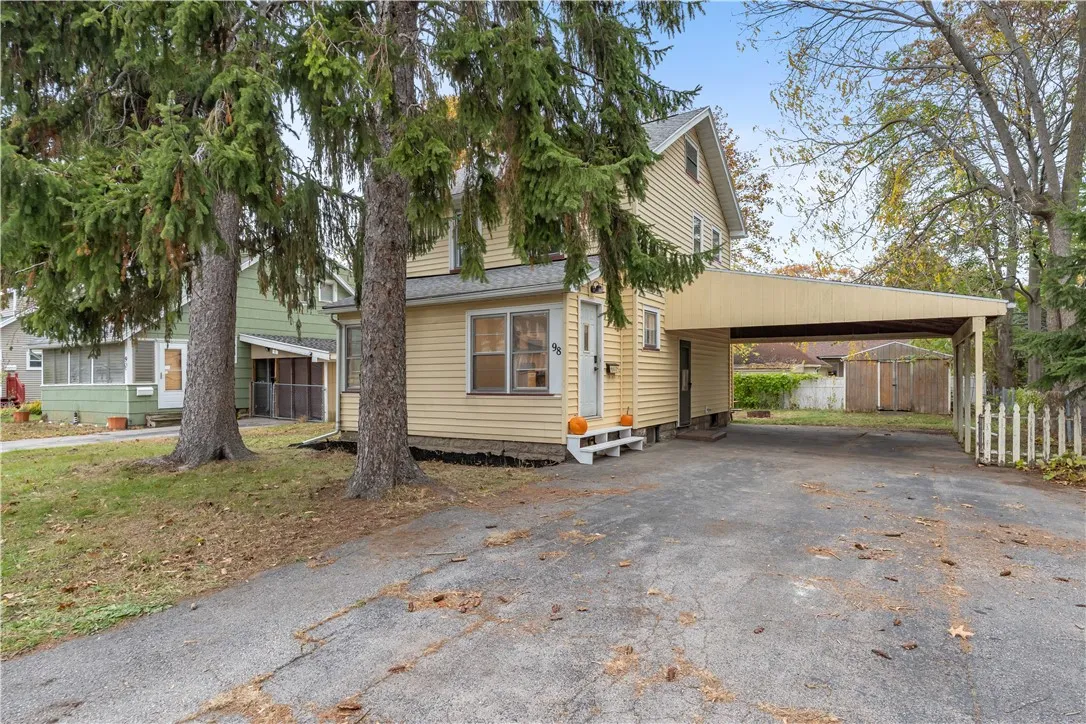 98 Bayton Drive, Irondequoit, New York 14622, Irondequoit, New York 14622, 2 Bedrooms Bedrooms, 6 Rooms Rooms,1 BathroomBathrooms,Residential,For Sale,98 Bayton Drive, Irondequoit, New York 14622,0,R1649203