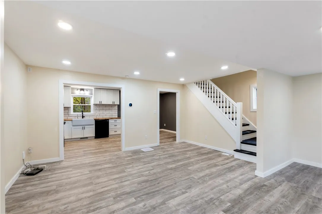 98 Bayton Drive, Irondequoit, New York 14622, Irondequoit, New York 14622, 2 Bedrooms Bedrooms, 6 Rooms Rooms,1 BathroomBathrooms,Residential,For Sale,98 Bayton Drive, Irondequoit, New York 14622,0,R1649203