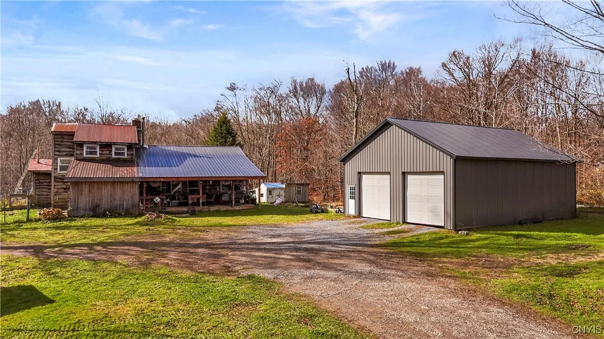 11695 Creek Road, Annsville, New York 13471, Annsville, New York 13471, 4 Bedrooms Bedrooms, 8 Rooms Rooms,1 BathroomBathrooms,Residential,For Sale,11695 Creek Road, Annsville, New York 13471,0,S1649506