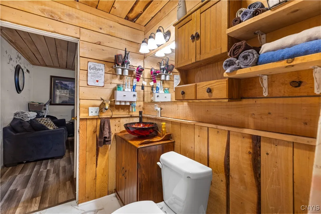 11695 Creek Road, Annsville, New York 13471, Annsville, New York 13471, 4 Bedrooms Bedrooms, 8 Rooms Rooms,1 BathroomBathrooms,Residential,For Sale,11695 Creek Road, Annsville, New York 13471,0,S1649506