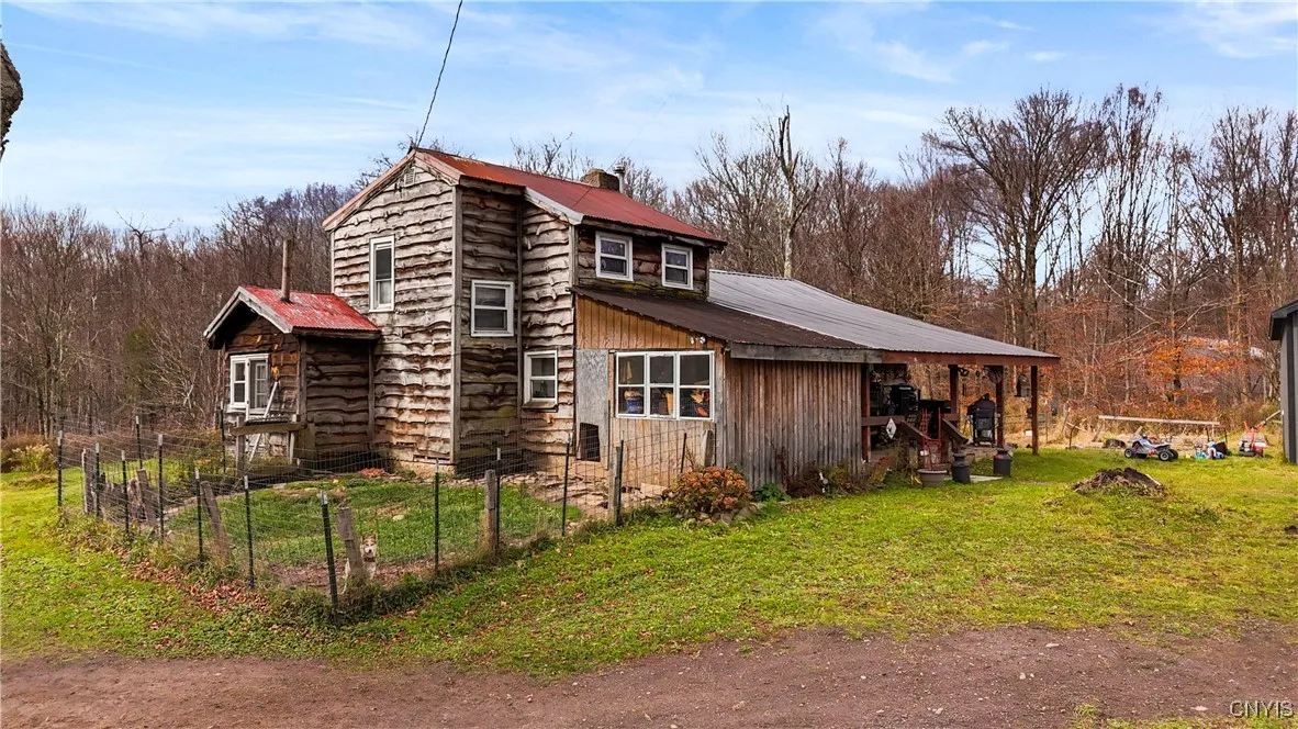 11695 Creek Road, Annsville, New York 13471, Annsville, New York 13471, 4 Bedrooms Bedrooms, 8 Rooms Rooms,1 BathroomBathrooms,Residential,For Sale,11695 Creek Road, Annsville, New York 13471,0,S1649506