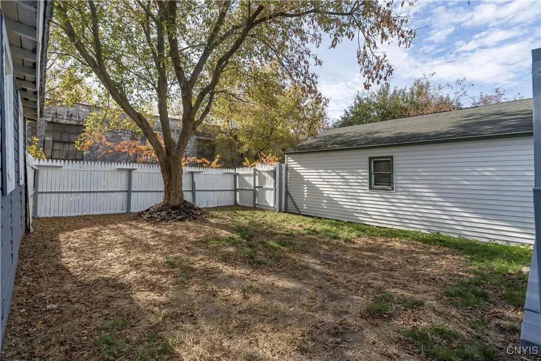 827 Ann Street, Watertown City, New York 13601, Watertown City, New York 13601, 2 Bedrooms Bedrooms, ,2 BathroomsBathrooms,Residential,For Sale,827 Ann Street, Watertown City, New York 13601,0,S1649560