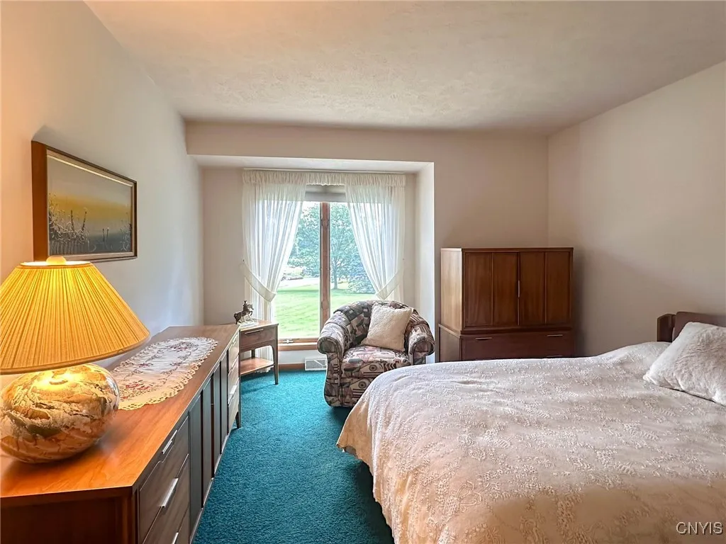 2354 Middle Road, Oneida, New York 13421, Oneida, New York 13421, 3 Bedrooms Bedrooms, 11 Rooms Rooms,2 BathroomsBathrooms,Residential,For Sale,2354 Middle Road, Oneida, New York 13421,0,S1649583