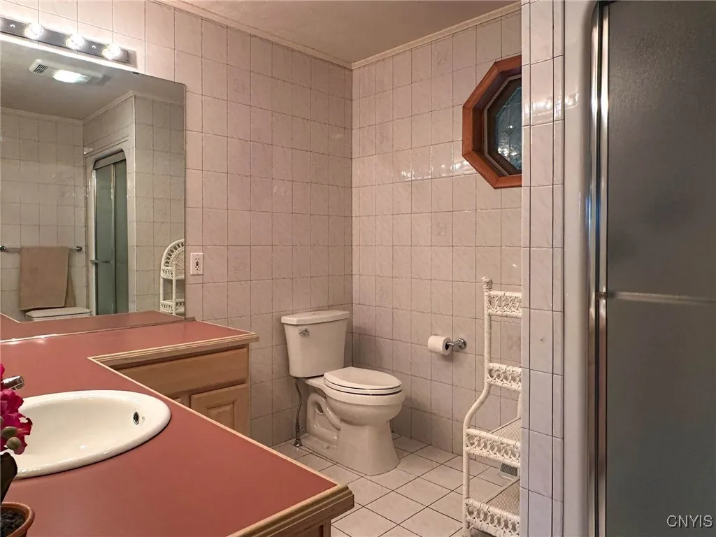 2354 Middle Road, Oneida, New York 13421, Oneida, New York 13421, 3 Bedrooms Bedrooms, 11 Rooms Rooms,2 BathroomsBathrooms,Residential,For Sale,2354 Middle Road, Oneida, New York 13421,0,S1649583