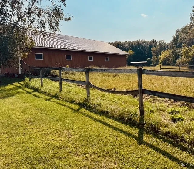 2354 Middle Road, Oneida, New York 13421, Oneida, New York 13421, 3 Bedrooms Bedrooms, 11 Rooms Rooms,2 BathroomsBathrooms,Residential,For Sale,2354 Middle Road, Oneida, New York 13421,0,S1649583