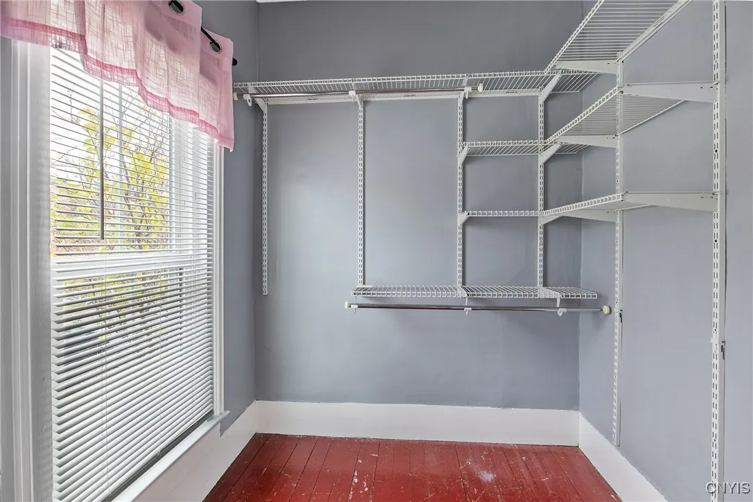 274 West 5th Street, Oswego, New York 13126, Oswego, New York 13126, 3 Bedrooms Bedrooms, 10 Rooms Rooms,1 BathroomBathrooms,Residential,For Sale,274 West 5th Street, Oswego, New York 13126,0,S1649418