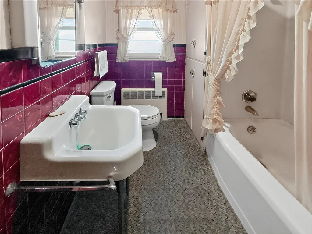 52 Roosevelt Avenue, Roxbury, New York 12474, Roxbury, New York 12474, 1 Bedroom Bedrooms, 6 Rooms Rooms,1 BathroomBathrooms,Residential,For Sale,52 Roosevelt Avenue, Roxbury, New York 12474,0,R1649588