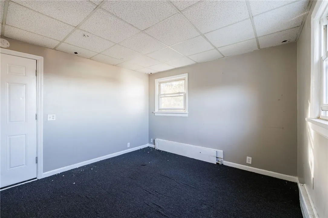 4725 Lake Ave, Rochester, New York 14612, Rochester, New York 14612, 6 Bedrooms Bedrooms, ,4 BathroomsBathrooms,Residential,For Sale,4725 Lake Ave, Rochester, New York 14612,0,R1649514