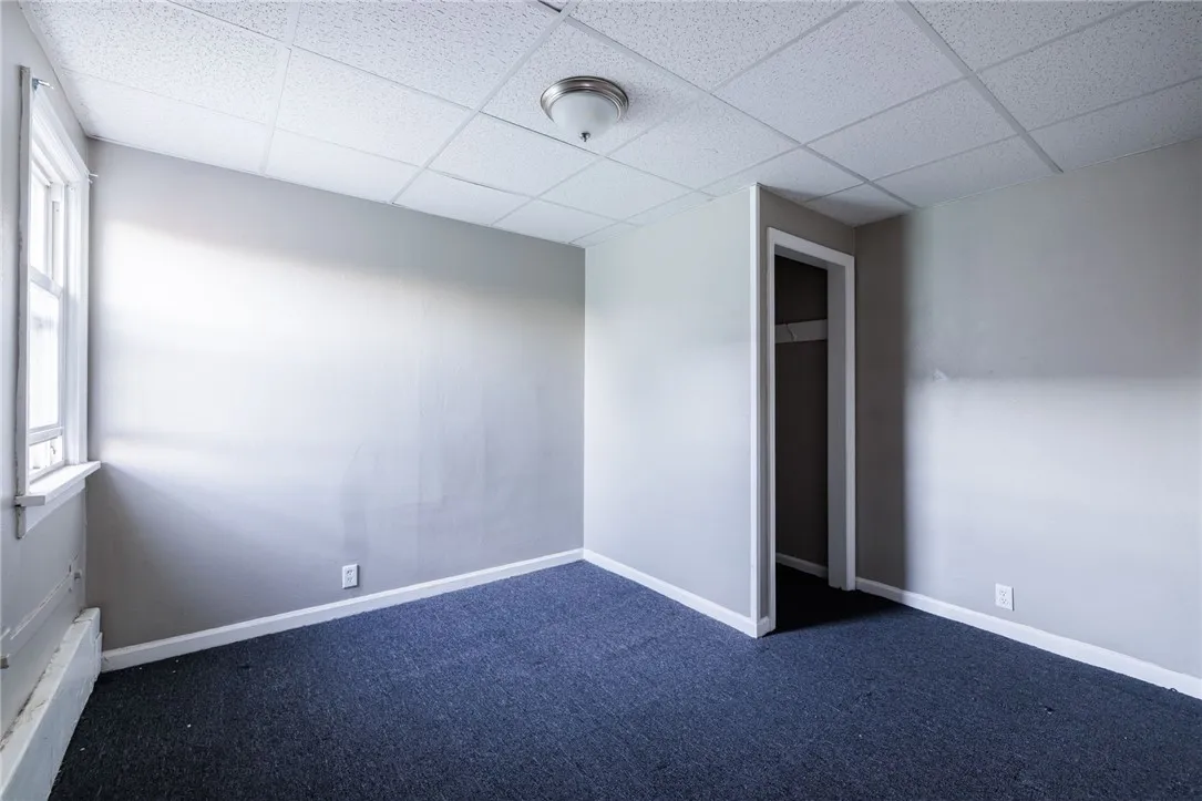 4725 Lake Ave, Rochester, New York 14612, Rochester, New York 14612, 6 Bedrooms Bedrooms, ,4 BathroomsBathrooms,Residential,For Sale,4725 Lake Ave, Rochester, New York 14612,0,R1649514