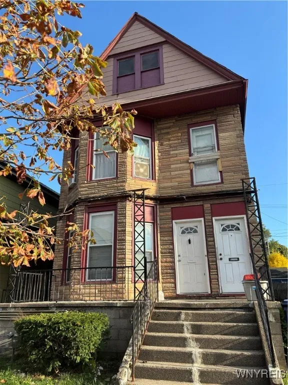 59 York Street, Buffalo, New York 14213, Buffalo, New York 14213, 6 Bedrooms Bedrooms, ,4 BathroomsBathrooms,Residential,For Sale,59 York Street, Buffalo, New York 14213,0,B1649590