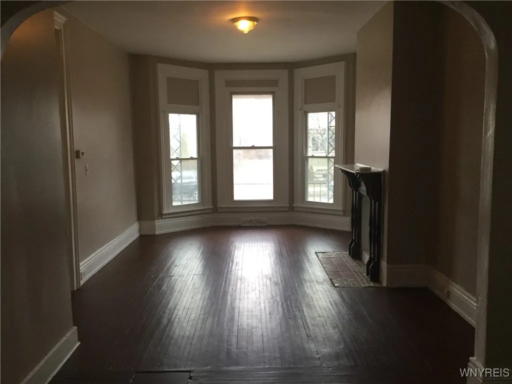 59 York Street, Buffalo, New York 14213, Buffalo, New York 14213, 6 Bedrooms Bedrooms, ,4 BathroomsBathrooms,Residential,For Sale,59 York Street, Buffalo, New York 14213,0,B1649590