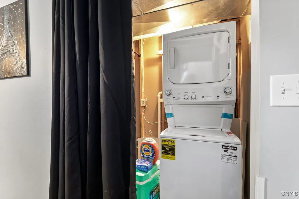 9418 Birch Tree Road, Cicero, New York 13029, Cicero, New York 13029, 3 Bedrooms Bedrooms, 6 Rooms Rooms,2 BathroomsBathrooms,Residential,For Sale,9418 Birch Tree Road, Cicero, New York 13029,0,S1648587