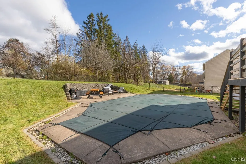 9418 Birch Tree Road, Cicero, New York 13029, Cicero, New York 13029, 3 Bedrooms Bedrooms, 6 Rooms Rooms,2 BathroomsBathrooms,Residential,For Sale,9418 Birch Tree Road, Cicero, New York 13029,0,S1648587