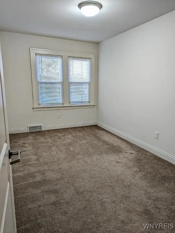 77 Laverack Avenue 4, Lancaster, New York 14086, Lancaster, New York 14086, 3 Bedrooms Bedrooms, 5 Rooms Rooms,1 BathroomBathrooms,Residential Lease,For Rent,77 Laverack Avenue 4, Lancaster, New York 14086,0,B1649600