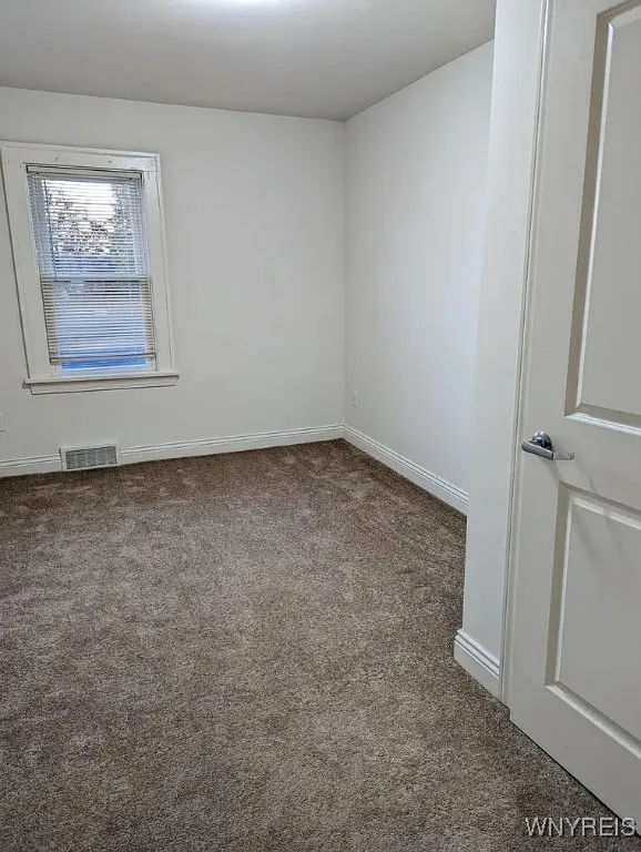 77 Laverack Avenue 4, Lancaster, New York 14086, Lancaster, New York 14086, 3 Bedrooms Bedrooms, 5 Rooms Rooms,1 BathroomBathrooms,Residential Lease,For Rent,77 Laverack Avenue 4, Lancaster, New York 14086,0,B1649600