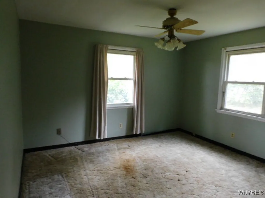 3165 Jordan Drive, Niagara, New York 14304, Niagara, New York 14304, 3 Bedrooms Bedrooms, 6 Rooms Rooms,1 BathroomBathrooms,Residential,For Sale,3165 Jordan Drive, Niagara, New York 14304,0,B1649561