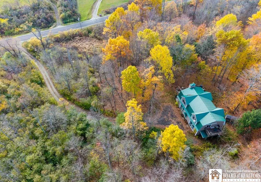 4174 Osborne Road, Pomfret, New York 14063, Pomfret, New York 14063, 2 Bedrooms Bedrooms, 6 Rooms Rooms,2 BathroomsBathrooms,Residential,For Sale,4174 Osborne Road, Pomfret, New York 14063,0,R1647872