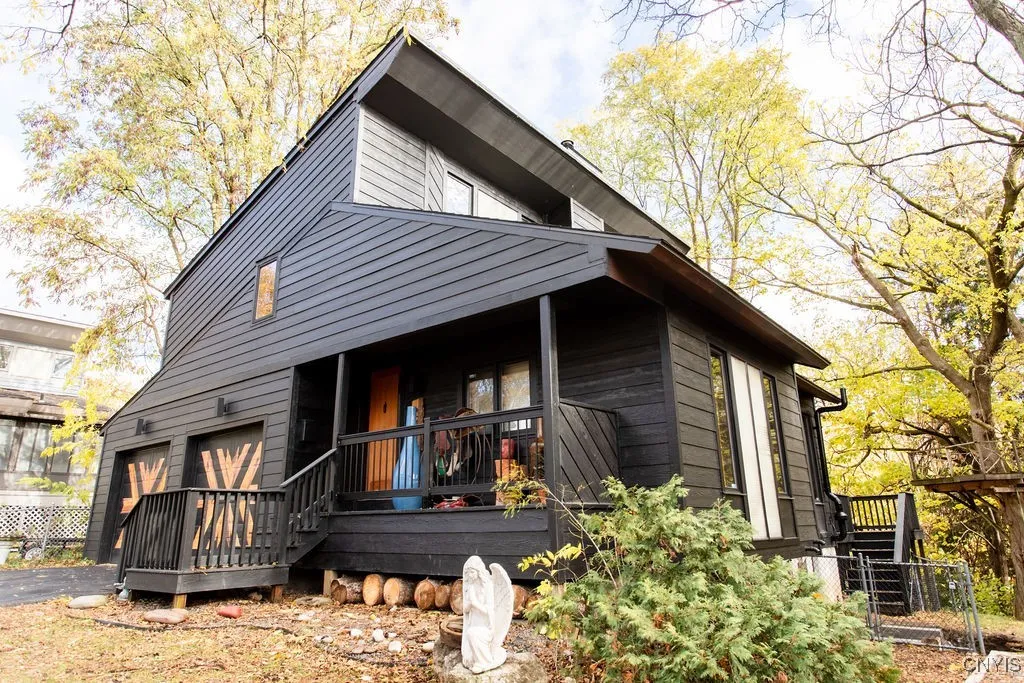 230 Delhi Street, Syracuse, New York 13203, Syracuse, New York 13203, 2 Bedrooms Bedrooms, 5 Rooms Rooms,1 BathroomBathrooms,Residential,For Sale,230 Delhi Street, Syracuse, New York 13203,0,S1646873