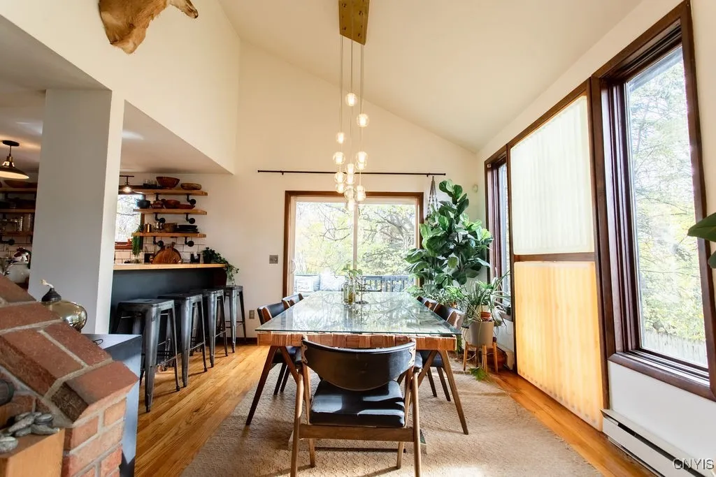 230 Delhi Street, Syracuse, New York 13203, Syracuse, New York 13203, 2 Bedrooms Bedrooms, 5 Rooms Rooms,1 BathroomBathrooms,Residential,For Sale,230 Delhi Street, Syracuse, New York 13203,0,S1646873