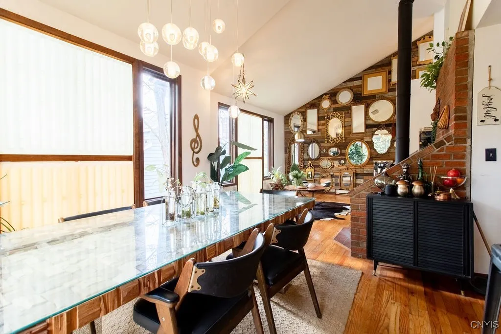 230 Delhi Street, Syracuse, New York 13203, Syracuse, New York 13203, 2 Bedrooms Bedrooms, 5 Rooms Rooms,1 BathroomBathrooms,Residential,For Sale,230 Delhi Street, Syracuse, New York 13203,0,S1646873