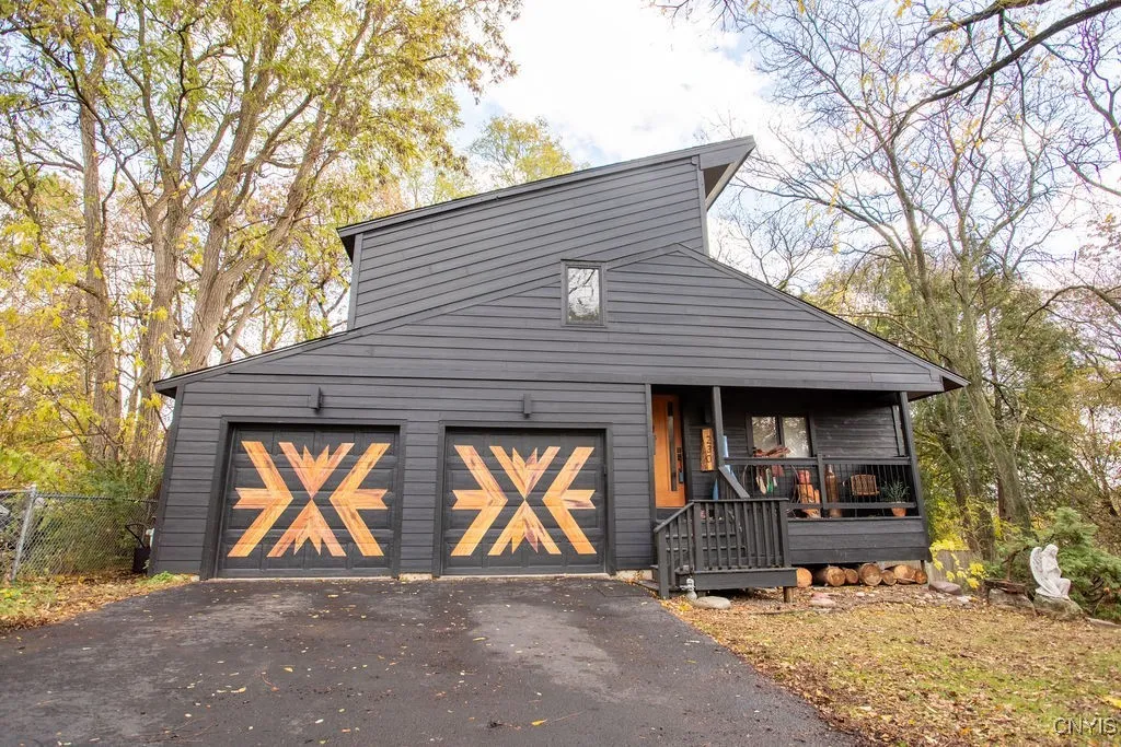 230 Delhi Street, Syracuse, New York 13203, Syracuse, New York 13203, 2 Bedrooms Bedrooms, 5 Rooms Rooms,1 BathroomBathrooms,Residential,For Sale,230 Delhi Street, Syracuse, New York 13203,0,S1646873