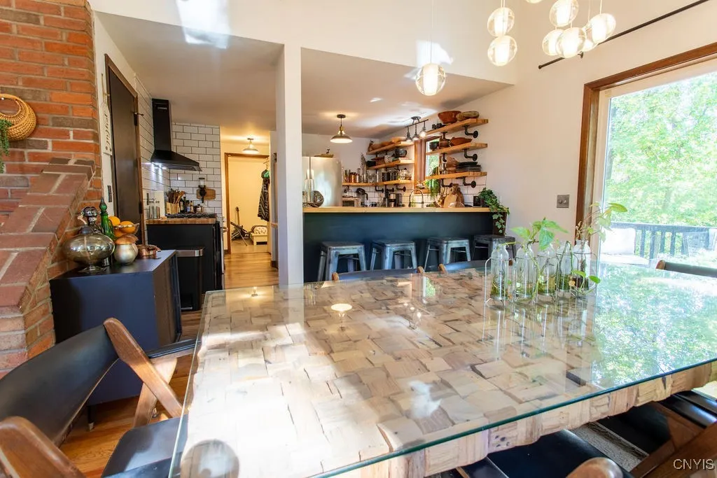 230 Delhi Street, Syracuse, New York 13203, Syracuse, New York 13203, 2 Bedrooms Bedrooms, 5 Rooms Rooms,1 BathroomBathrooms,Residential,For Sale,230 Delhi Street, Syracuse, New York 13203,0,S1646873